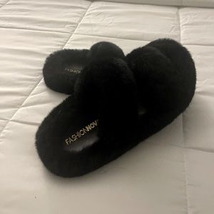 Fashion Nova Furry Slides